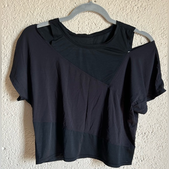 Lululemon Inhibitions Black Crop Tee Size 4 Athletic Shirt Cut out Top yoga - Picture 5 of 8